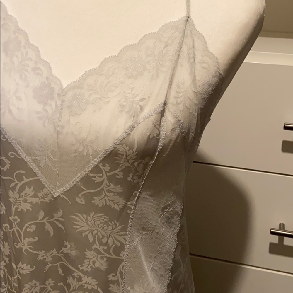 Vintage Jolie Two Nightgown and Robe Set - Picture 2 of 4